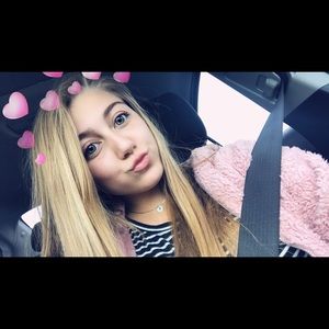 Meet your Posher, Elodie